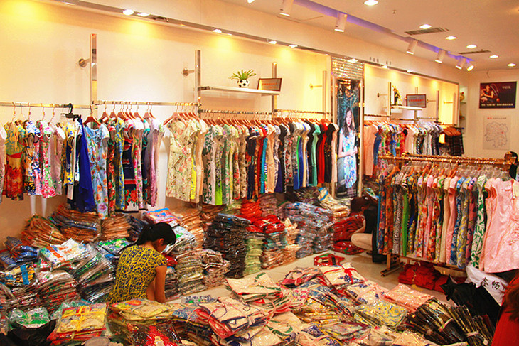 長沙雨花區(qū)沙灣路 服裝批發(fā)商圈探秘