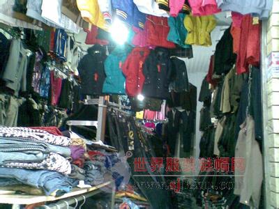 即墨服裝批發(fā)市場七天銷售額突破5億元，彰顯市場強(qiáng)勁復(fù)蘇態(tài)勢